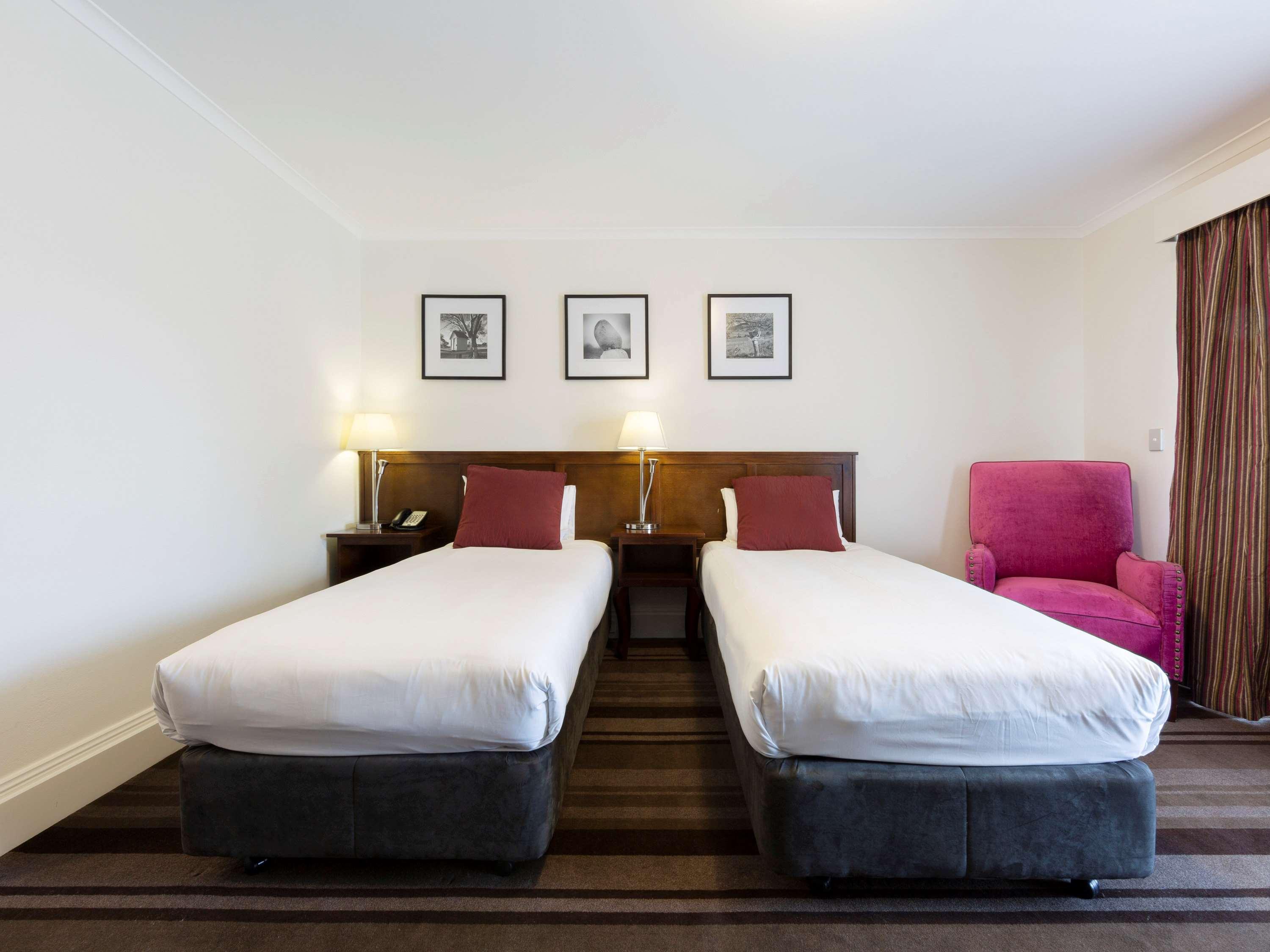Mercure Канберра Экстерьер фото