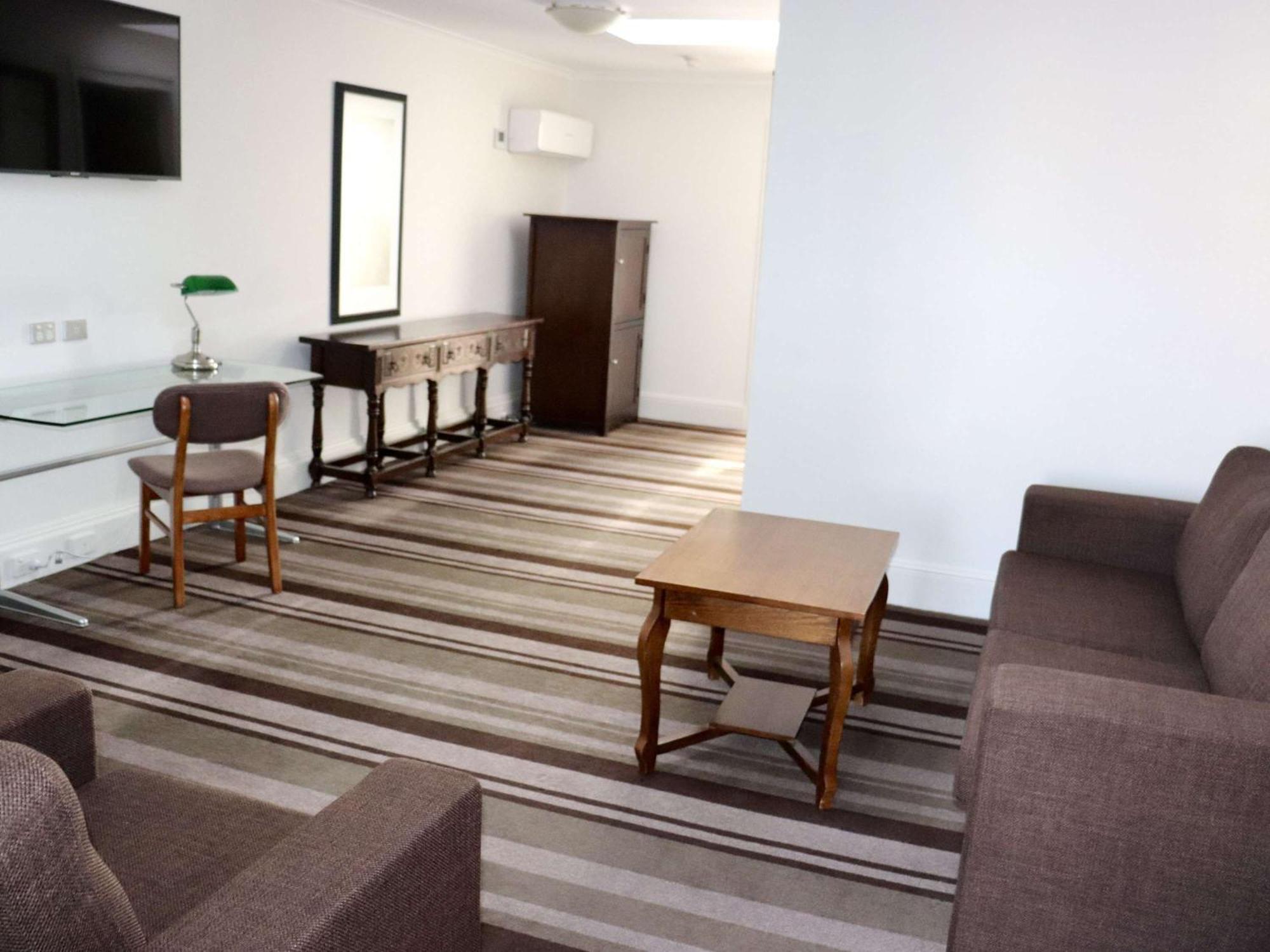 Mercure Канберра Экстерьер фото